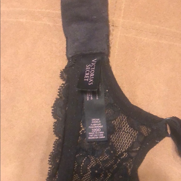32 DD Victoria’s Secret Push-up Bra - Picture 3 of 3